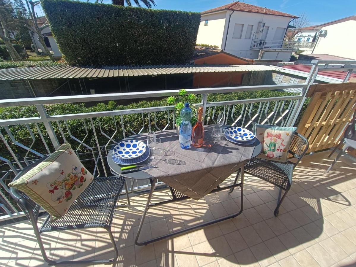 Le Palme 98 "Casa Vacanze" Lido di Camaiore Dış mekan fotoğraf