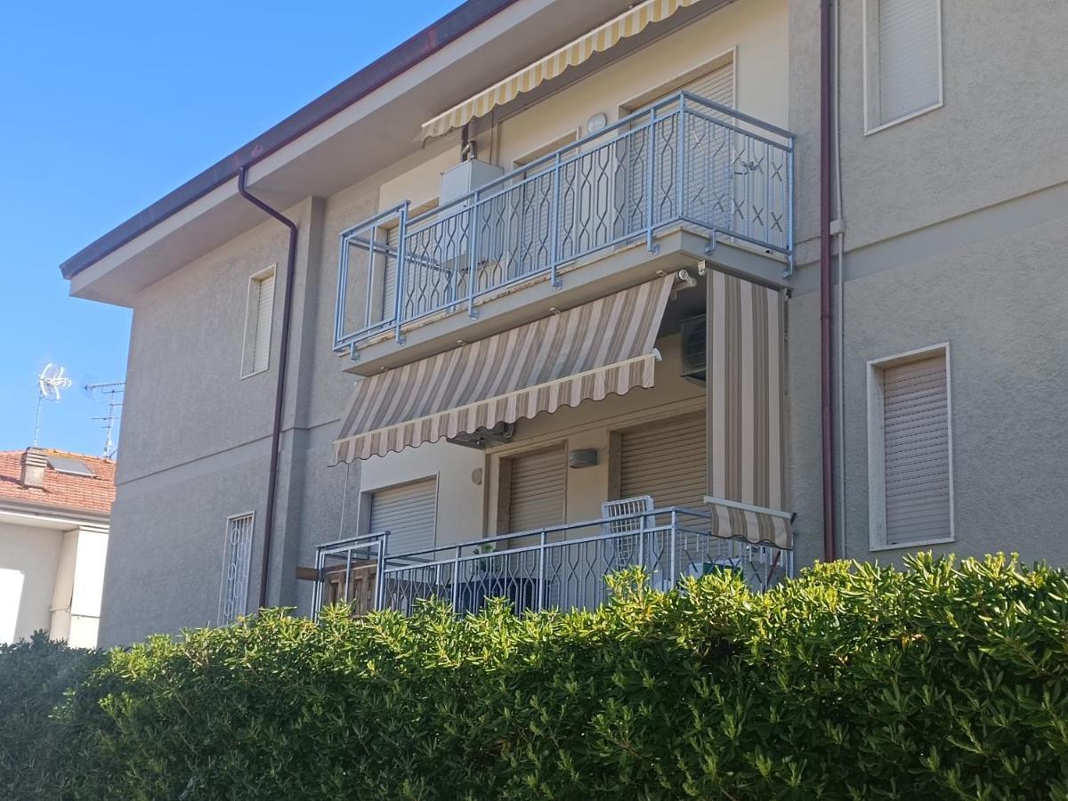 Le Palme 98 "Casa Vacanze" Lido di Camaiore Dış mekan fotoğraf